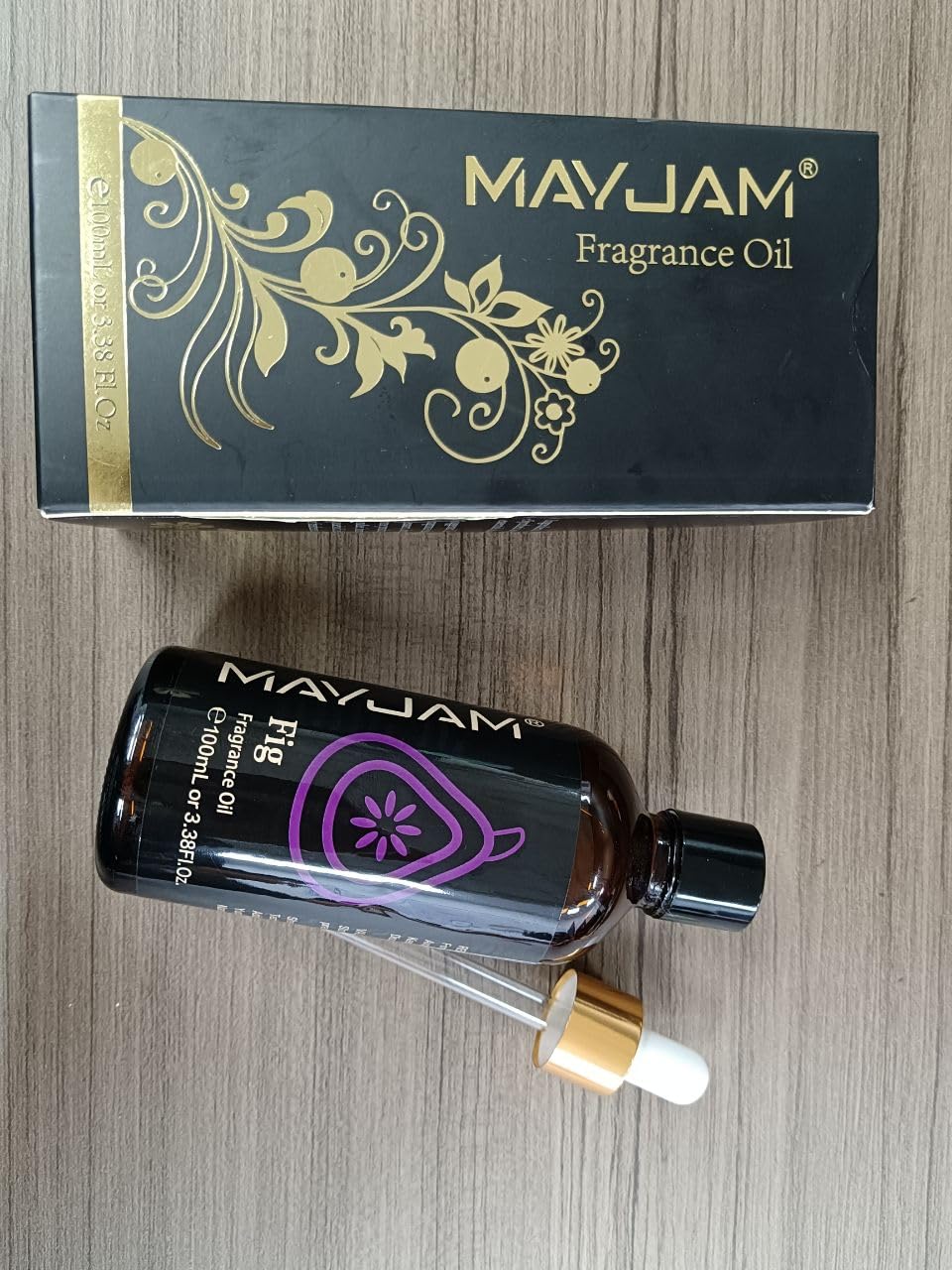 Fig fragrance oil gift idea with packaging