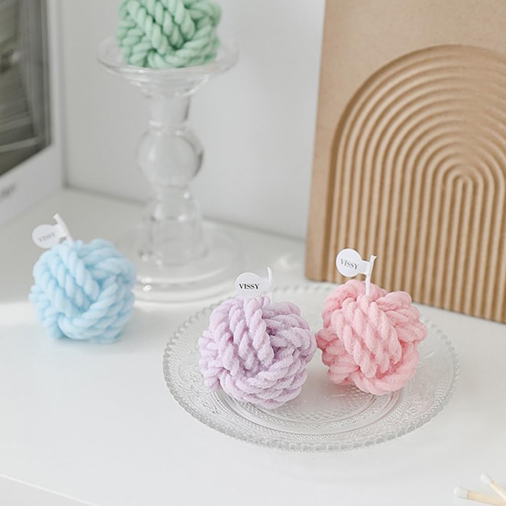 Gift-ready Pink Mini Yarn Aromatherapy Candle in packaging