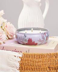 Natural vegan soy wax texture inside the tin