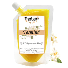 Muufuuser DIY squeezable candle packaging shows eco-friendly gift-ready box.