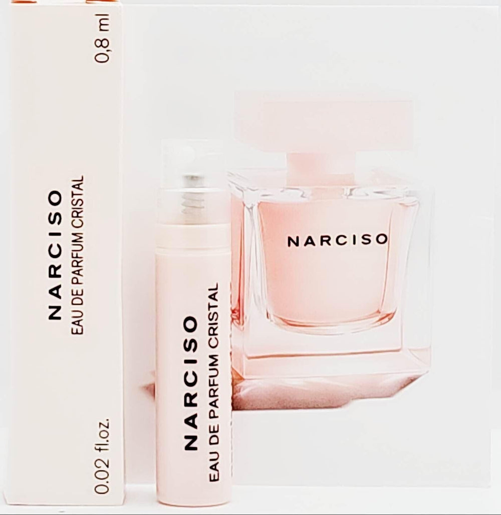 Narciso Rodriguez Cristal spray close-up captures floral musk notes.