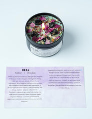 Product shot featuring the candle with natural dried flowers