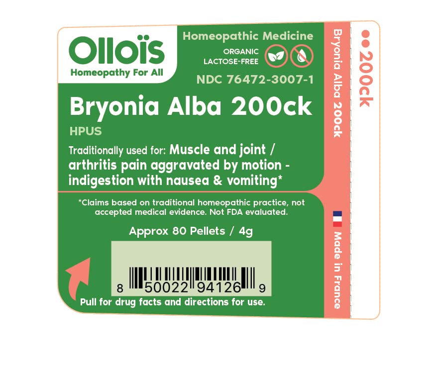 Close-up of OLLOIS Bryonia Alba 200ck bottle with organic label
