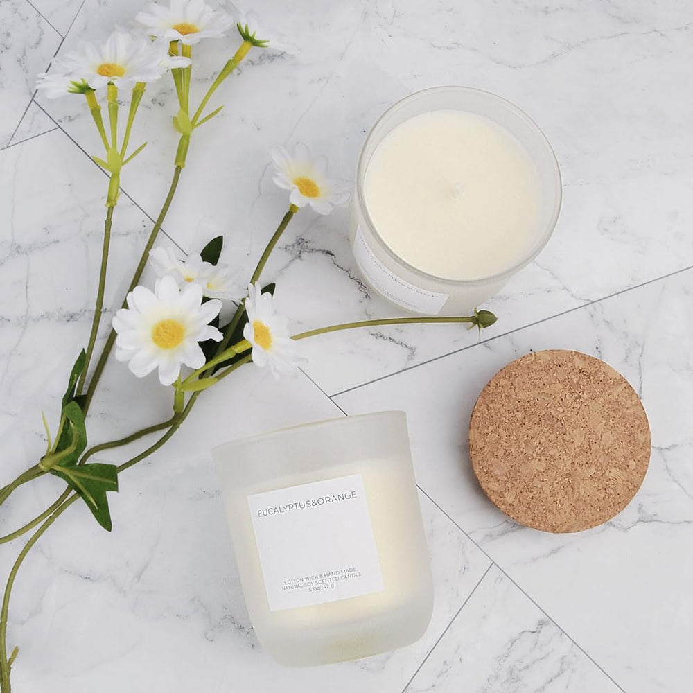 Olorvela Vanilla Candle soy wax for a clean, eco-friendly burn.