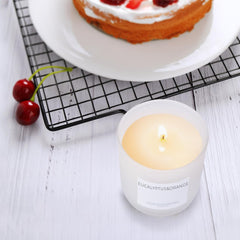 Olorvela Vanilla Candle vanilla scent promoting relaxing moments.