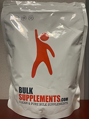 Organic Papaya Powder being added to smoothies