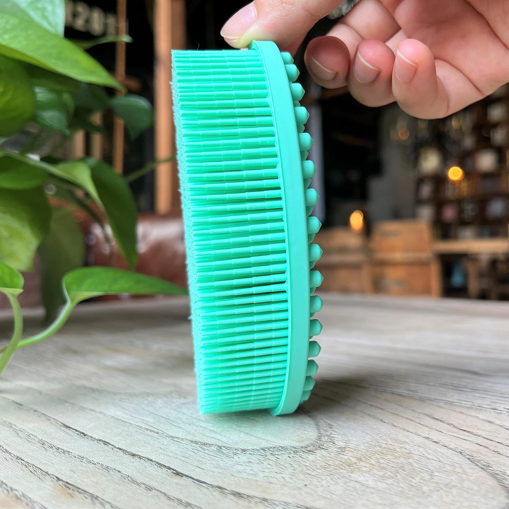 Penepico bear-shaped sensory brush adds playful, comforting touch for children