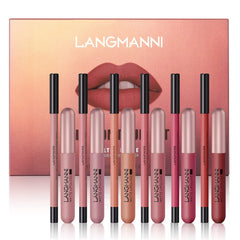 PRALOVIXAE 12pc lip contour kit packshot shows full-coverage color for precise definition.