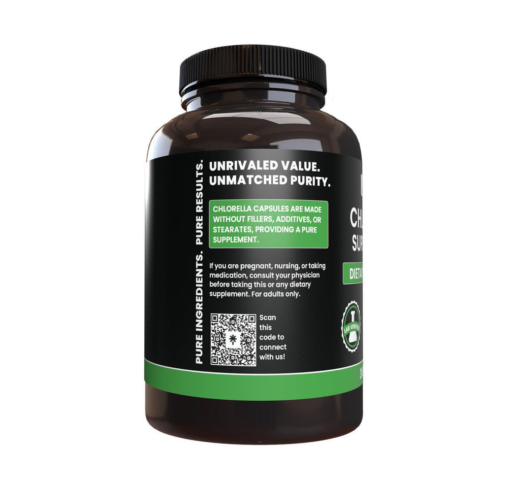 Bottle of chlorella capsules with pure, original ingredients