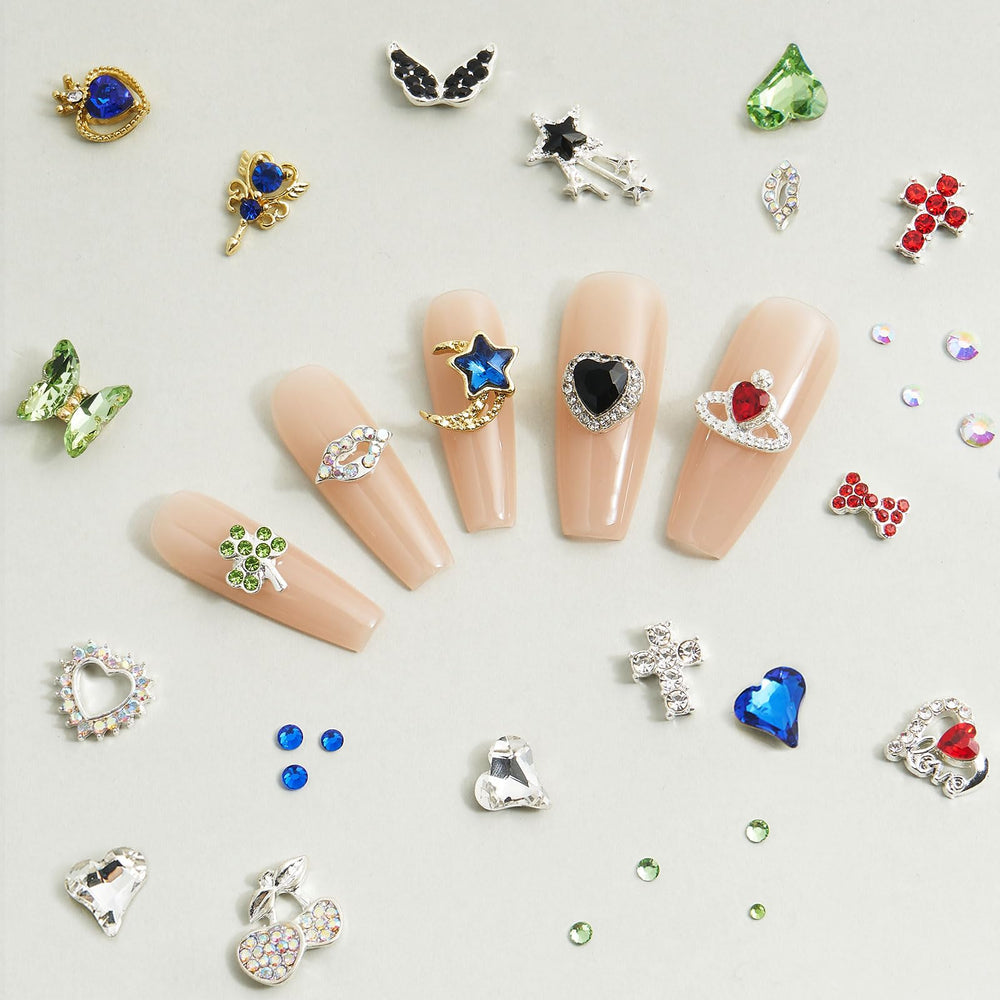 QIUTIMIY multi-use nail art kit supports DIY projects and inspiration.