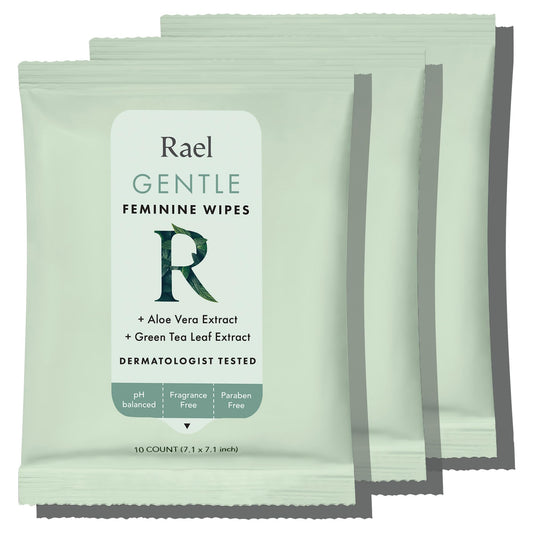 Rael feminine wipes travel-pack outside for on-the-go freshness and daily use.