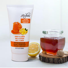 Reshma Beauty Honey & Lemon Face Wash foam texture for refreshing cleanse.