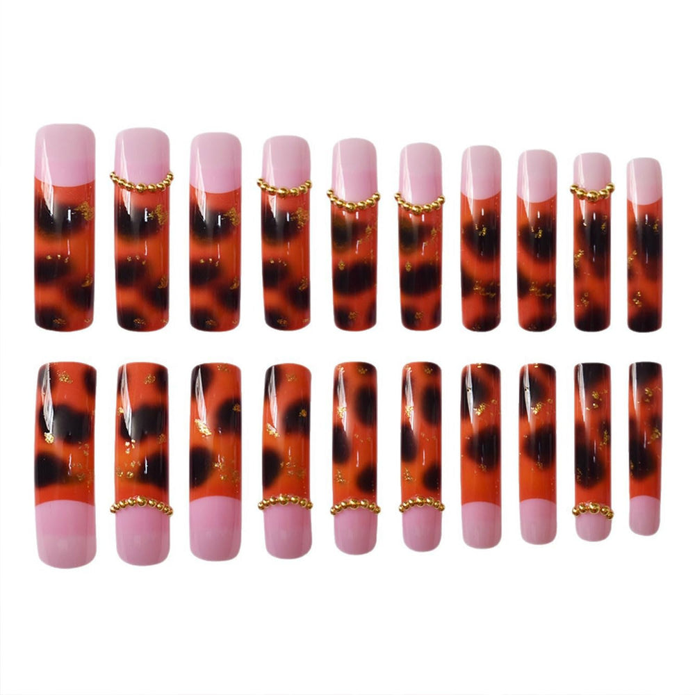 RIICFDD curved nail tips close-up show comfortable, secure daily wear.