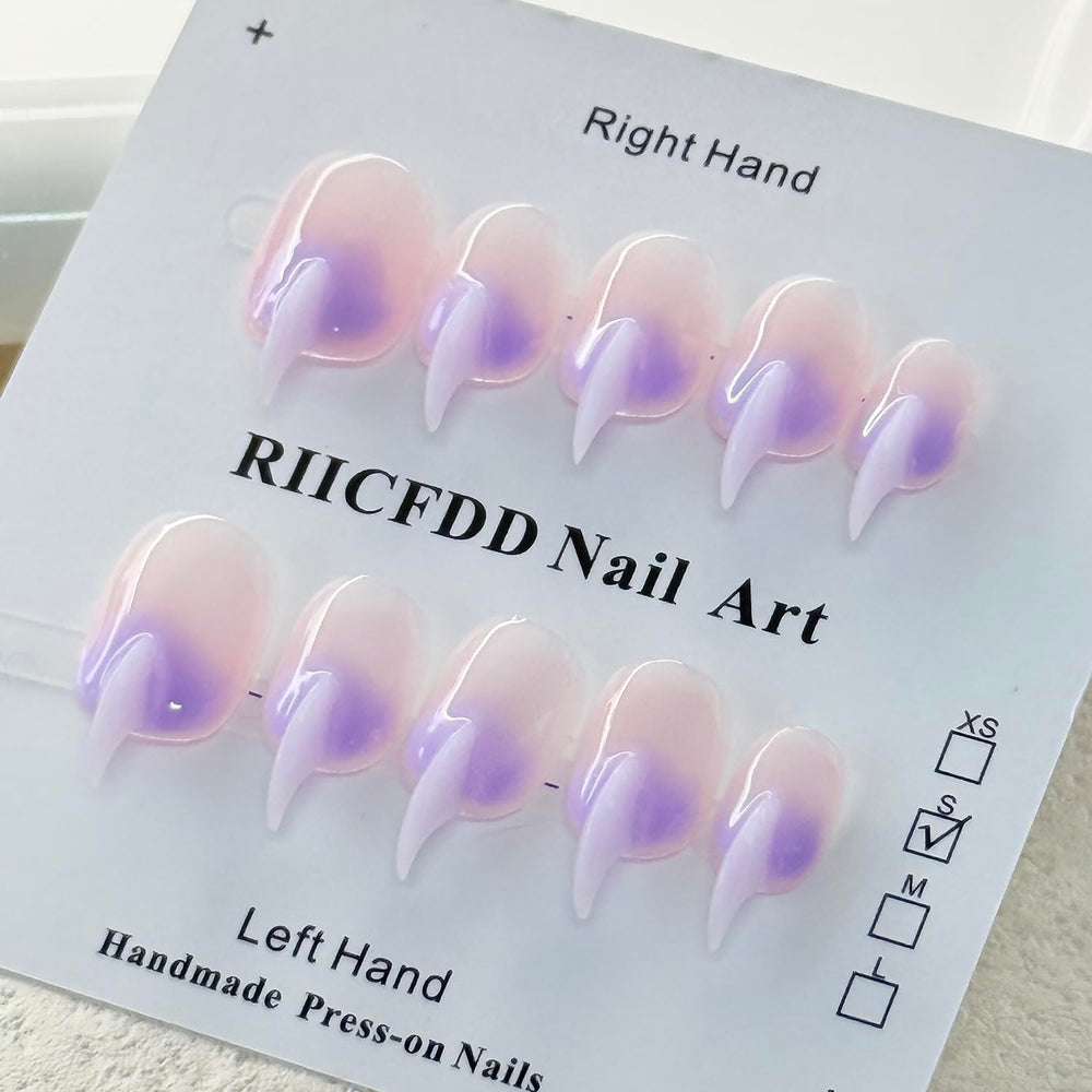 RIICFDD glossy finish adds a polished shine to your manicure.