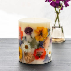 Rosy Rings Essence of Autumn botanical candle – front view