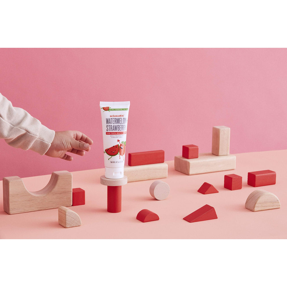 No artificial sweeteners, flavors, or dyes badge on fluoride-free Schmidt's toothpaste