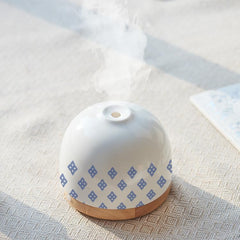 SLMIRACLE ceramic diffuser 300ml capacity delivers ultrafine mist for personalized space comfort.