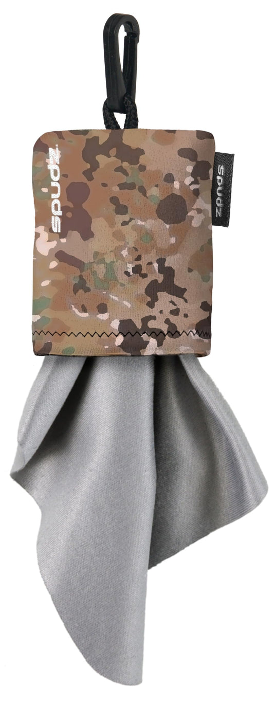 SPUDZ Classic microfiber cloth inside clip-on travel pouch with multi-camo design.