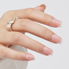 St. Friends 16 sizes nail tips arranged for perfect fit.