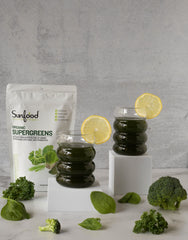 Healthy green smoothie made with Sunfood Supergreens