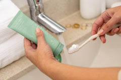 Packaging of Terra & Co Gentle Green toothpaste including Vitamin B12