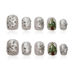 Tesytto Winter Bling nails with a 3D snowflake design for a festive manicure.