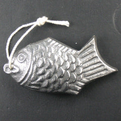 Close-up of 80x40mm cast iron cooking iron from Japan