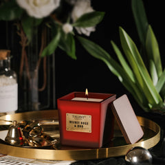 7.05 oz Velvet Rose & Oud scented candle with dark lid