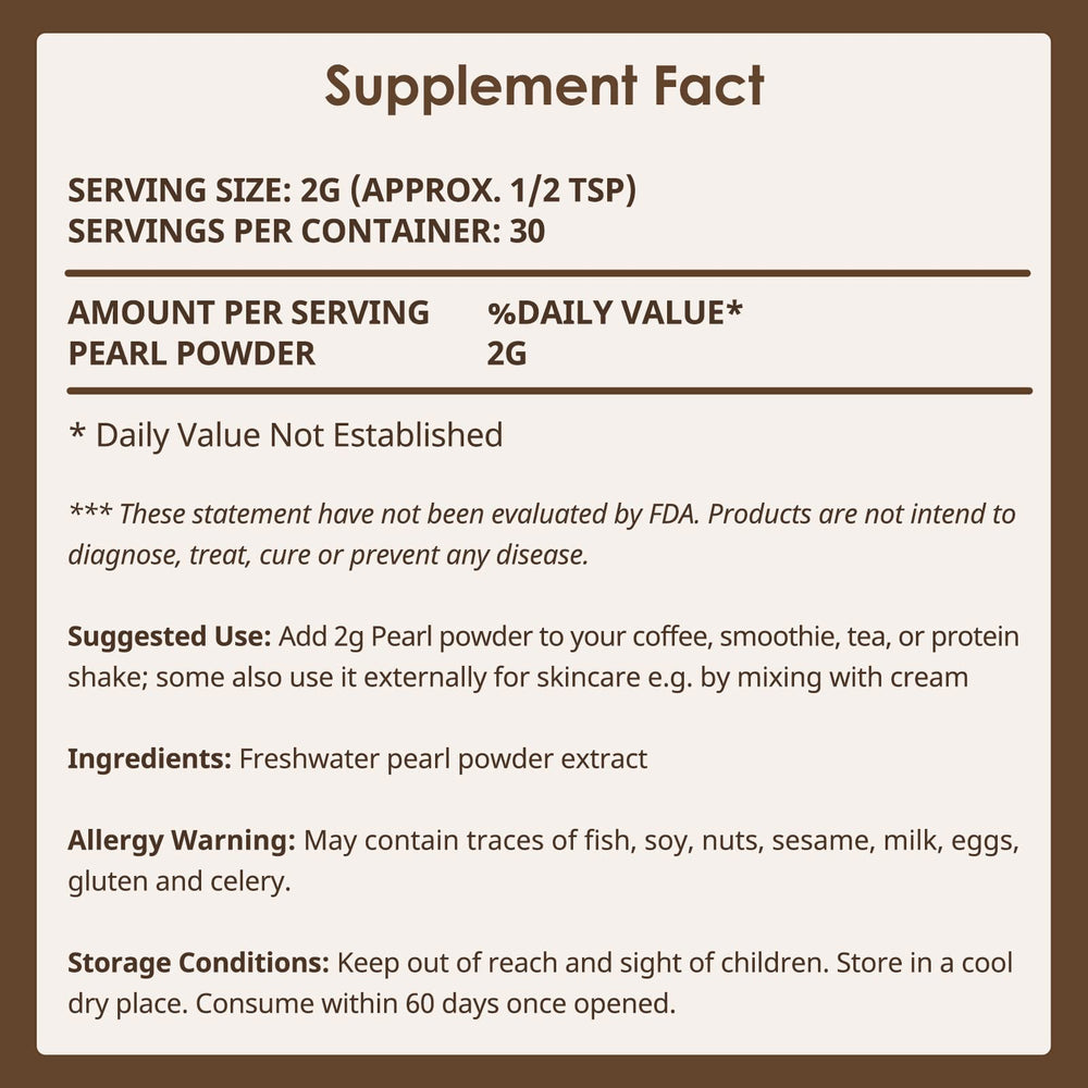 Pearl powder being added to a smoothie
