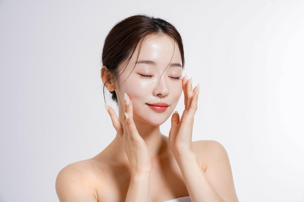 Vitamin E Skin Oil 1500 IU triple-pack visual emphasizes convenient multi-bottle skincare.