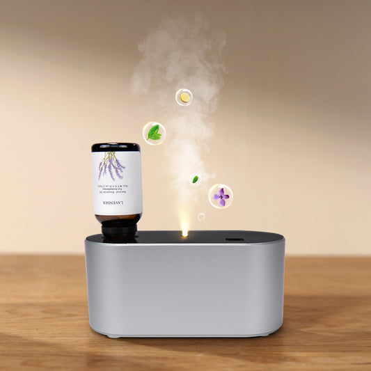 Silver waterless diffuser in a compact cordless design