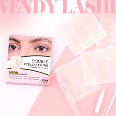Wendy Lashes easy-apply design enables quick eye lift without fuss.