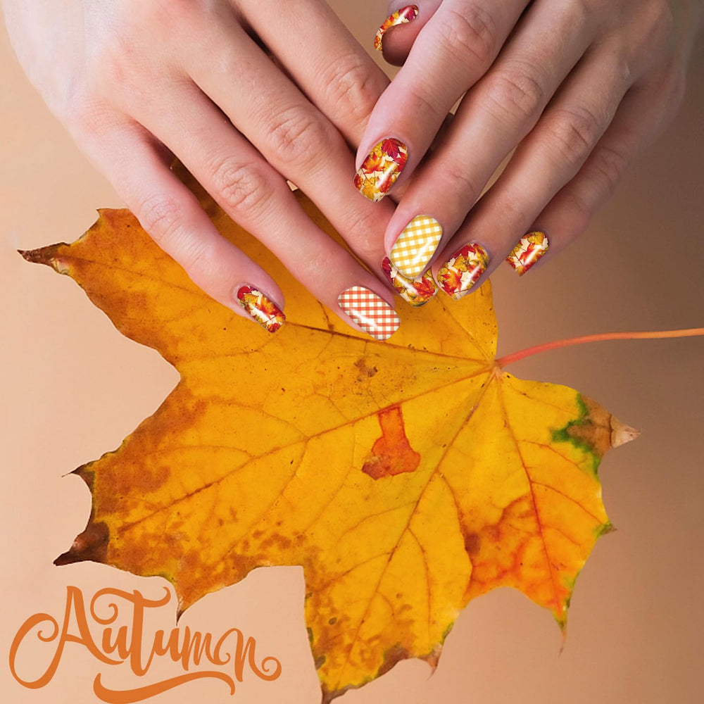 Winthrop Xmas tree design for eye-catching seasonal nails.