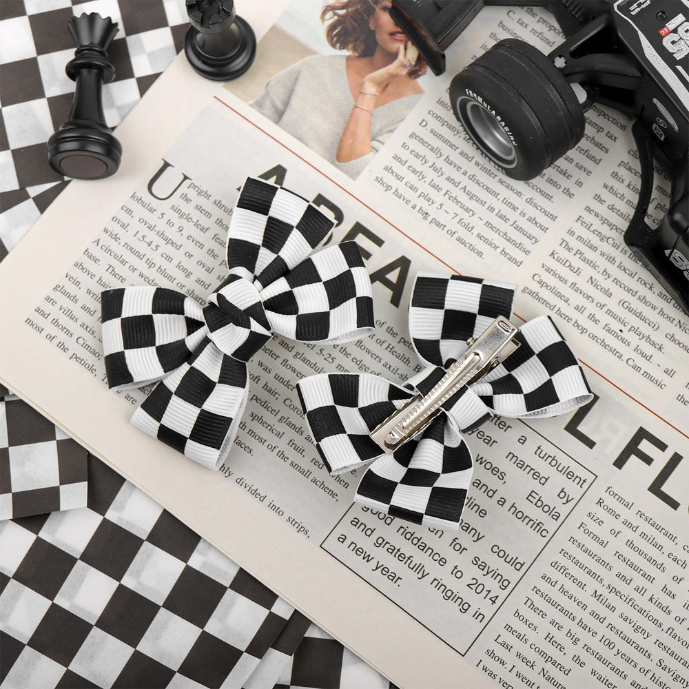 Lightweight yet durable fabric keeps shape through wear and wash.