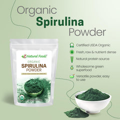 Measuring scoop with spirulina powder