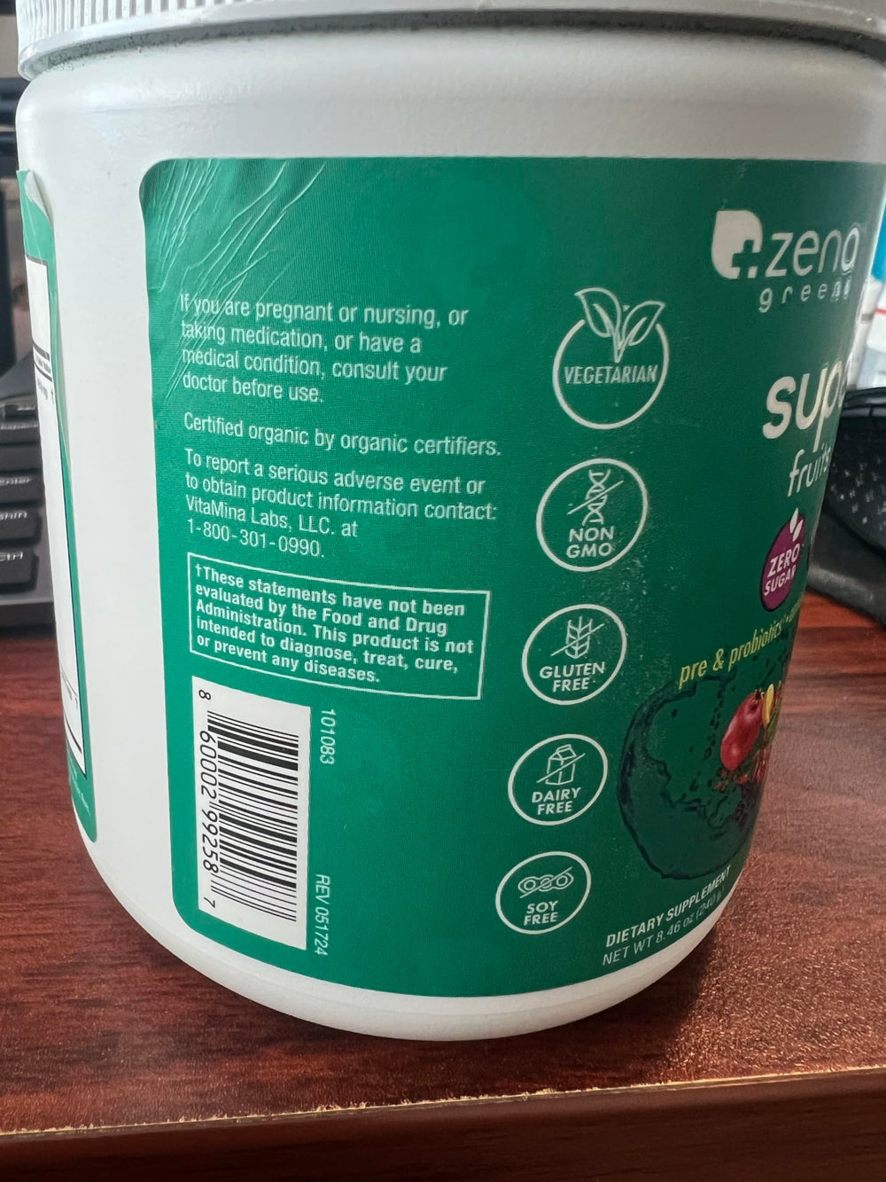 Packaging displaying 70+ Superfoods and 0 Sugar