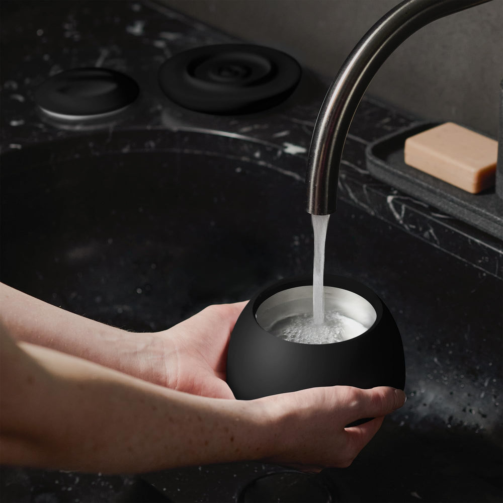 Zima Dental Pod PRO in use cleaning an oral appliance