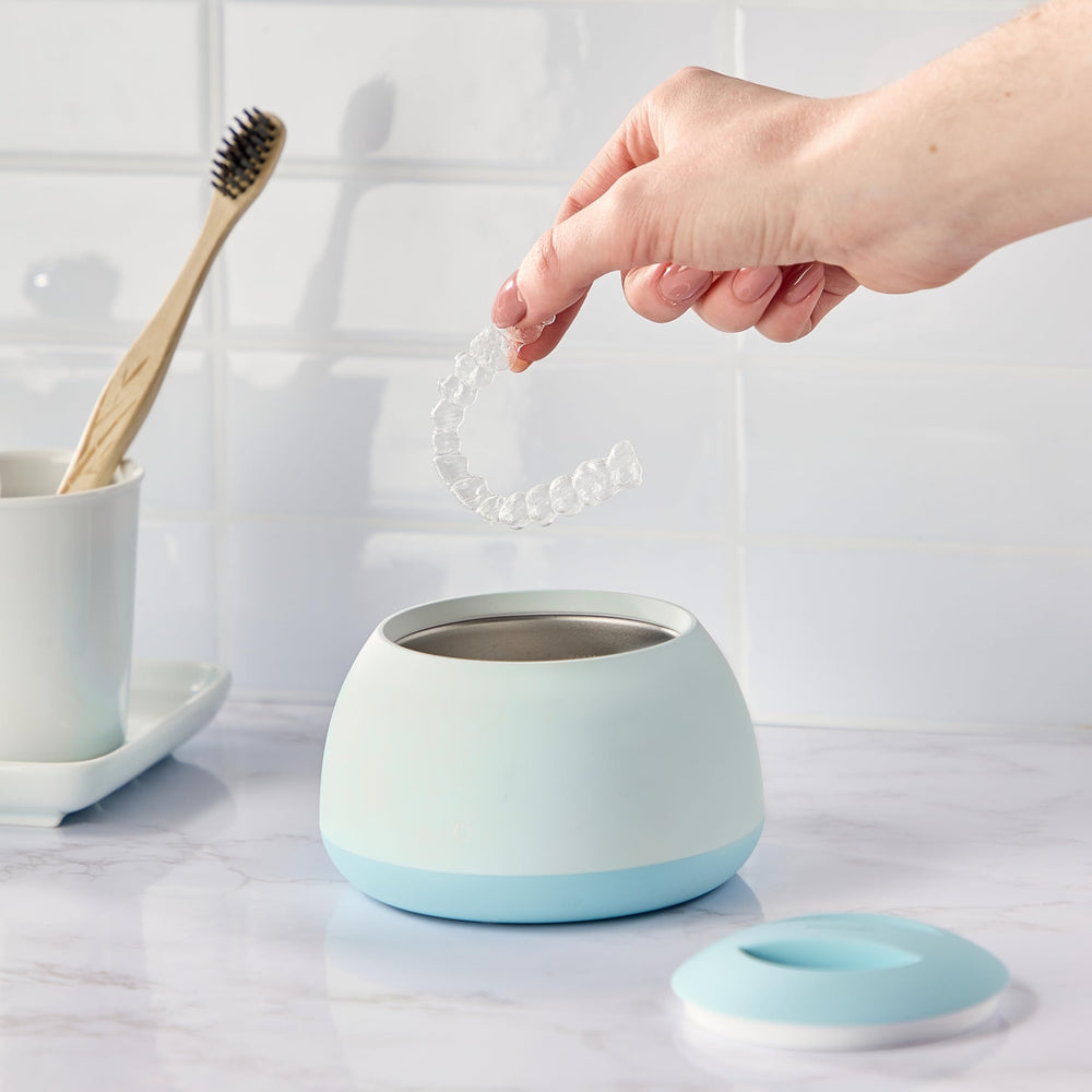 Zima Dental Pod suitable for retainers, aligners, and dentures