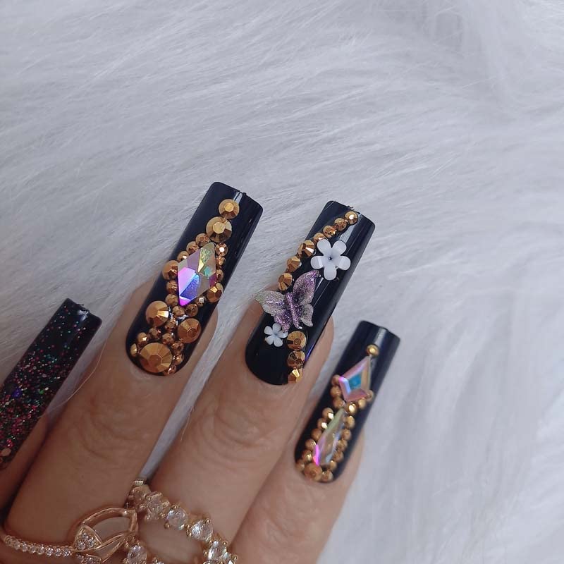 ZYBUXY 24-piece acrylic nails set with versatile sizes