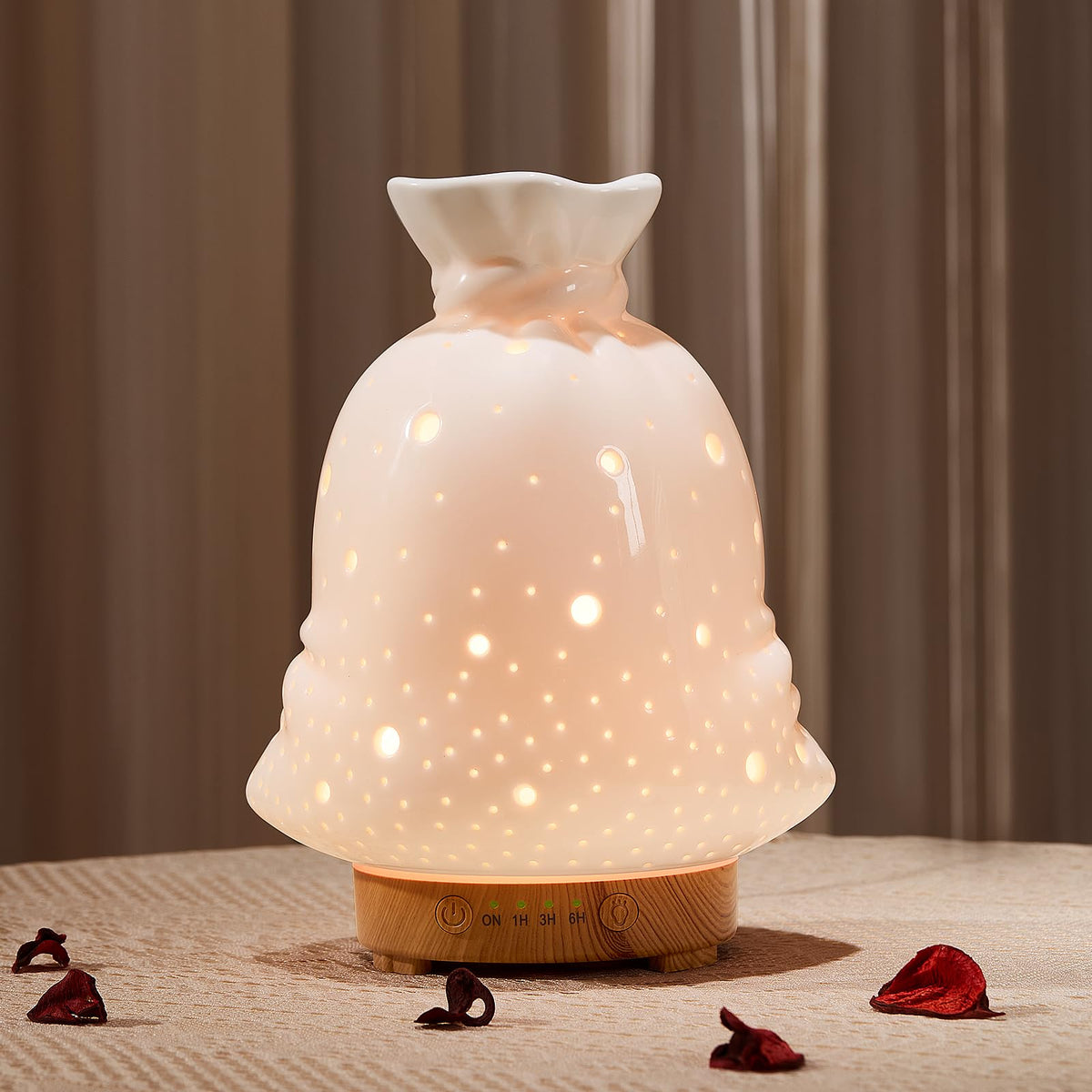 Ceramic diffuser with Lucky Bag design cover