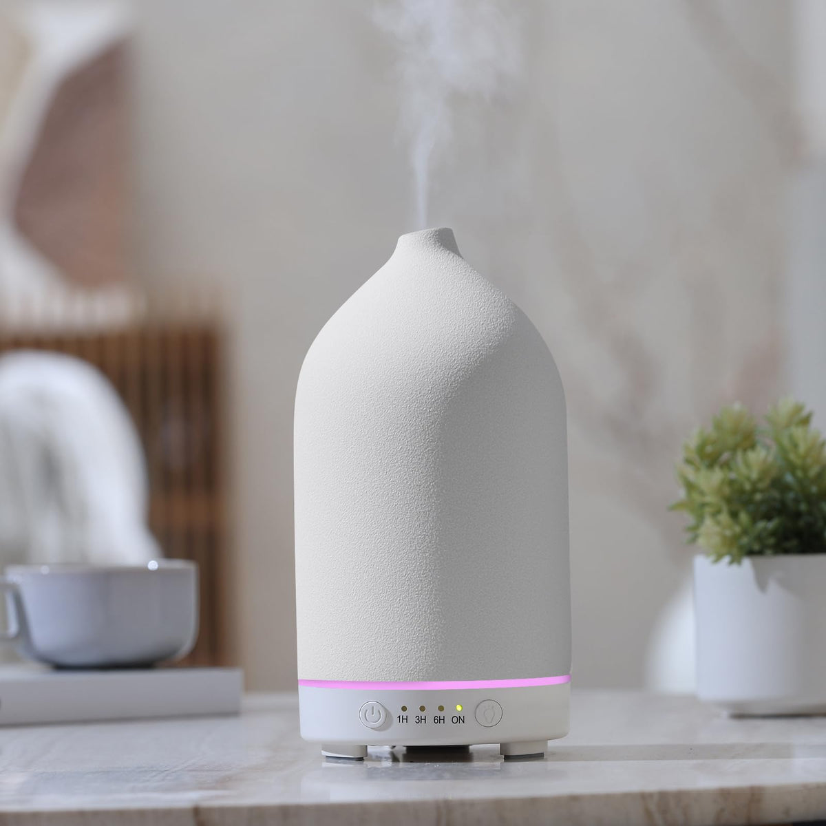 Main image of 200ml ceramic essential oil diffuser in white