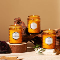 Eucalyptus & Sage scented soy candle from the set.