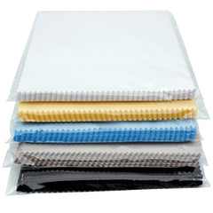 High-density weave microfiber cloth for lint-free cleaning