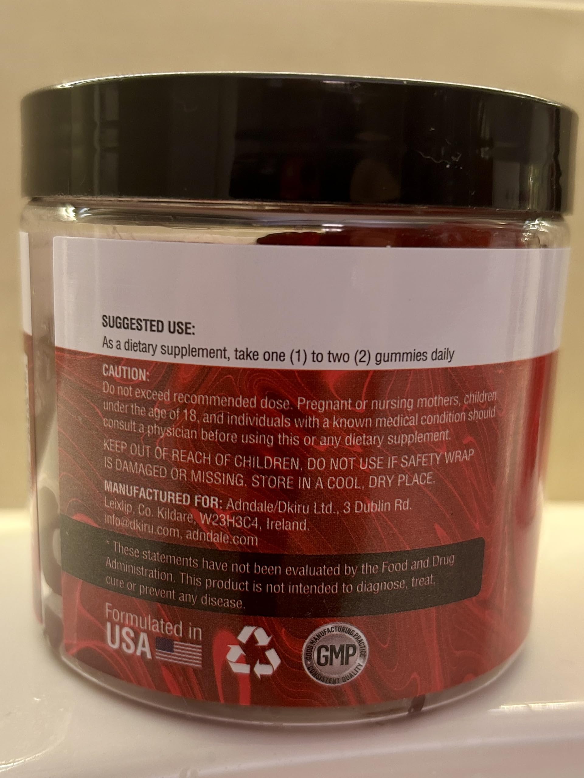 Family-friendly gummies for adults and kids relaxation