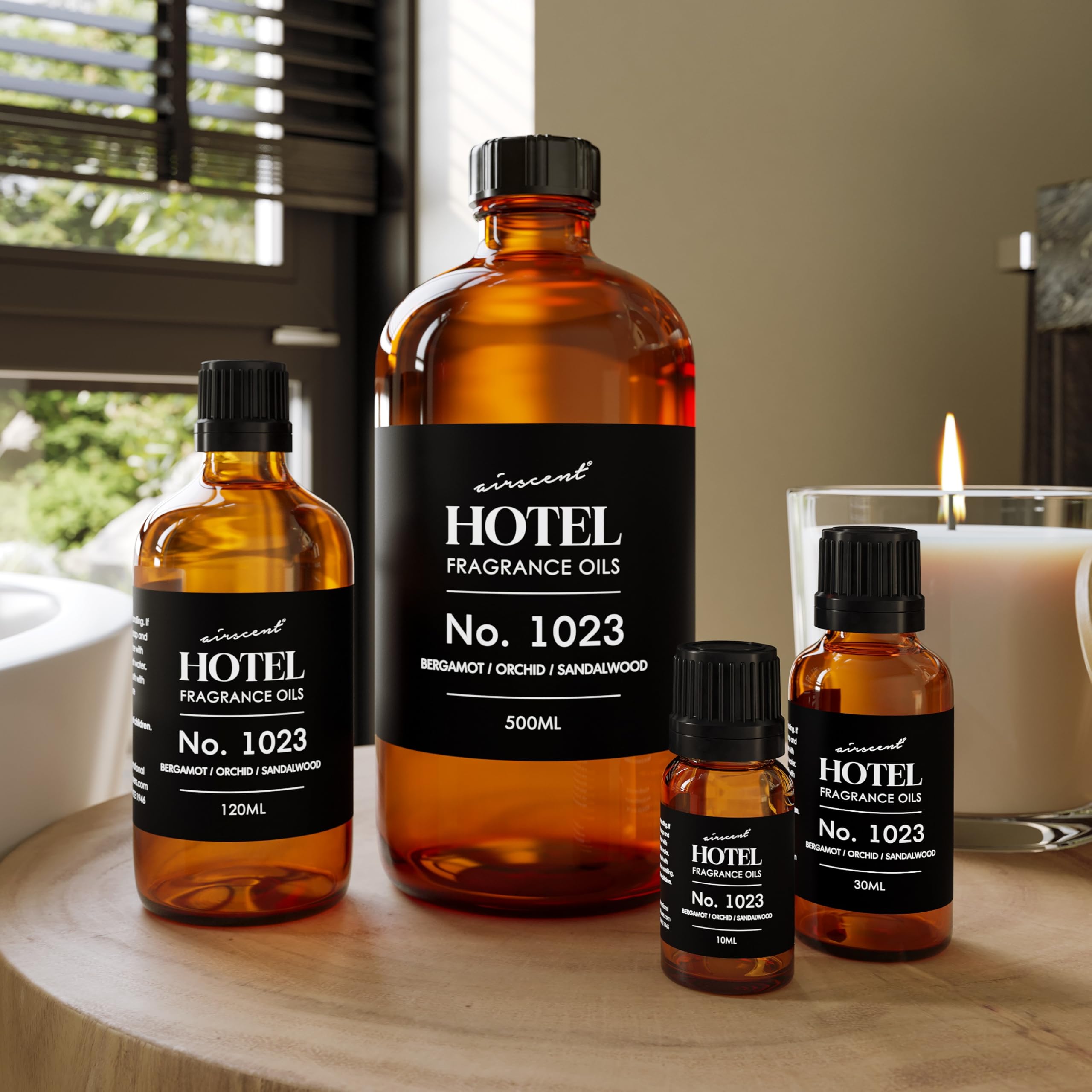 Notes showing warm woody opening with sandalwood and cedar