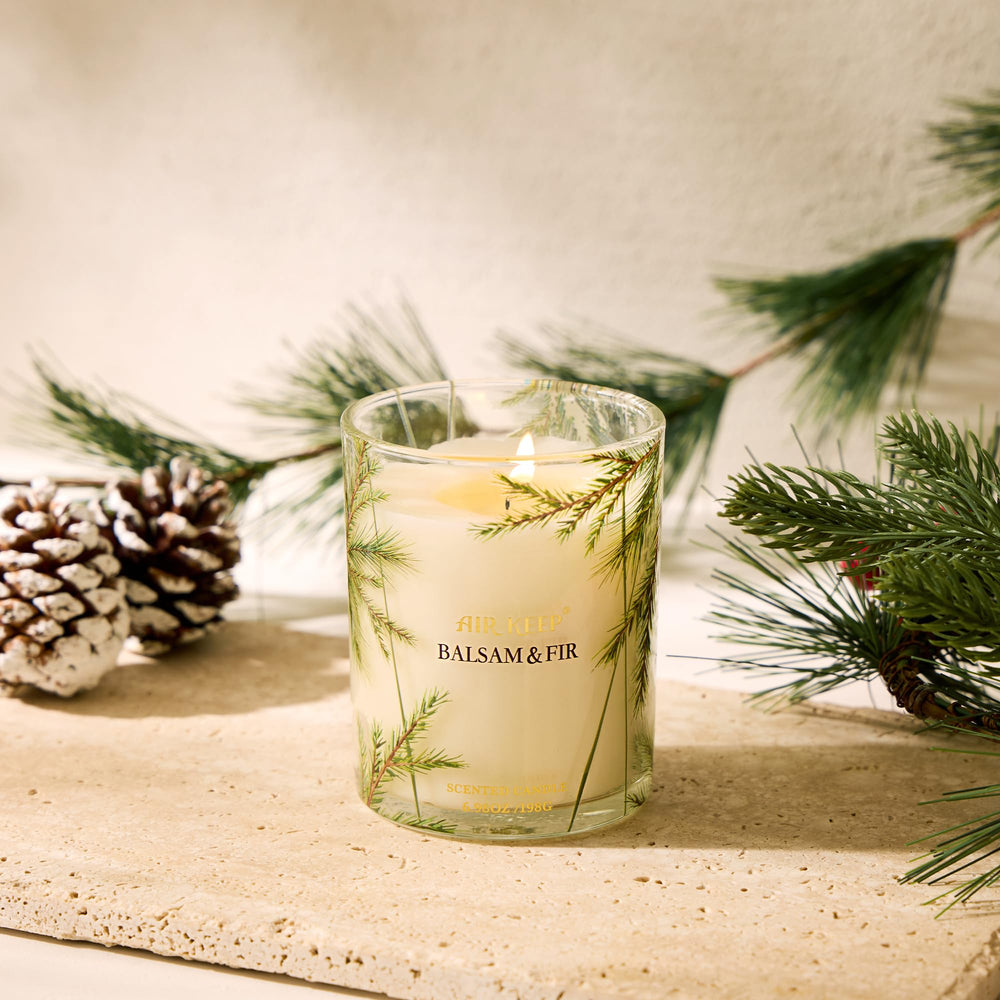 Close-up of Airkeep candle wick in a 6.98 oz jar