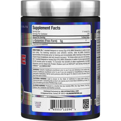 L-Glutamine powder dissolving in water to aid absorption