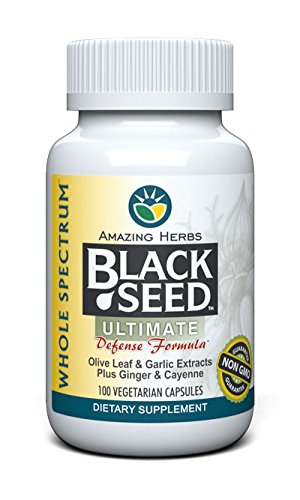 Garlic cloves and ginger roots for health blend