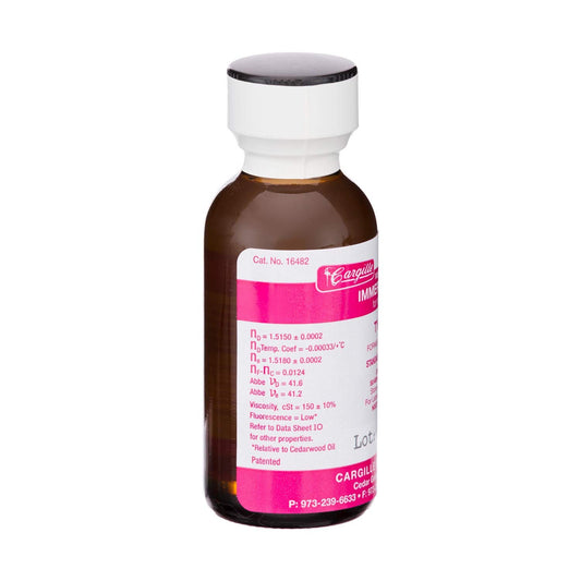 Close-up of immersion oil application for oil-immersion microscopy