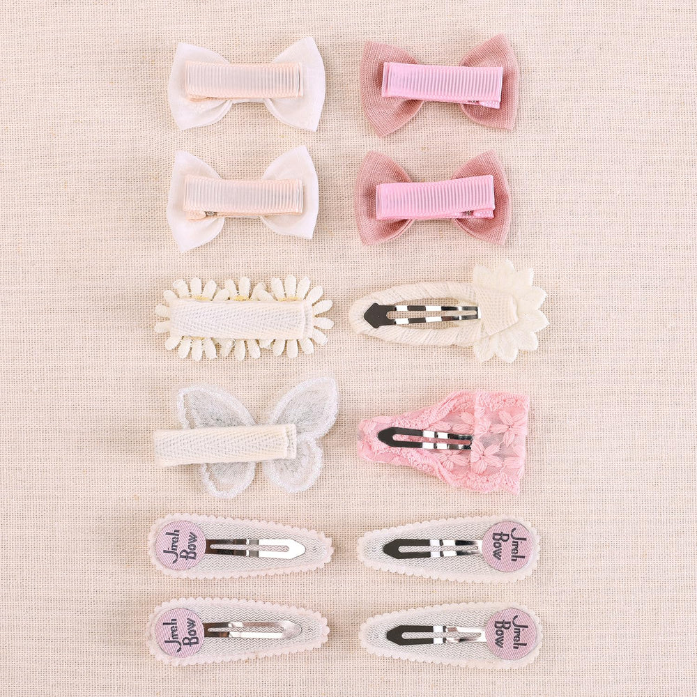 Amybasic soft-lined clip with fabric wrap is gentle on hair.